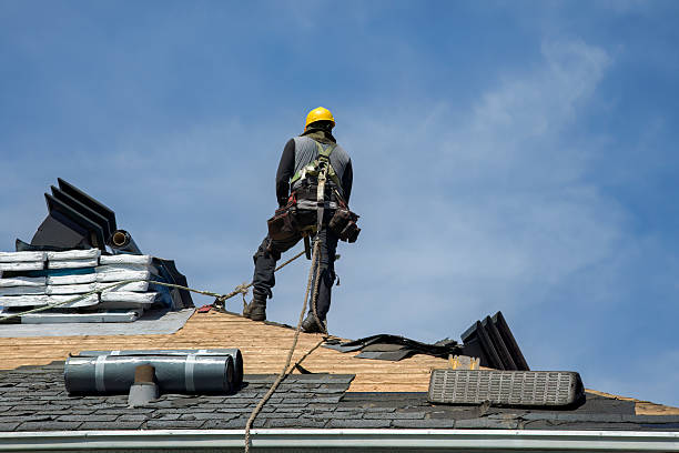 Professional Gutter Installation technician working in Pequannock, NJ